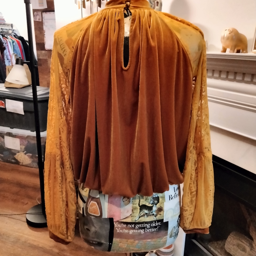 Free People mustard Velvet and Lace Top size small - Picture 7 of 11